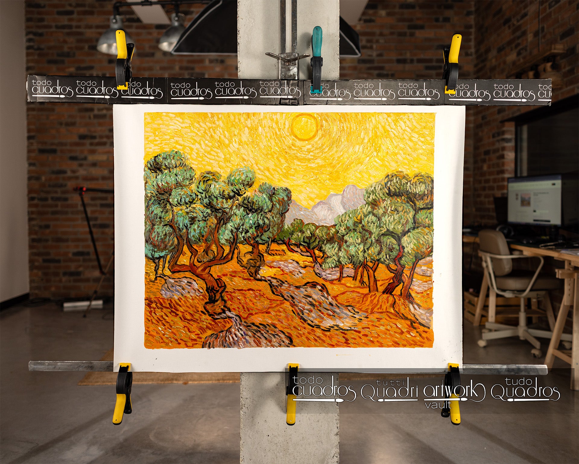 Oliveiras com céu amarelo e sol, Van Gogh